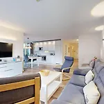 Strandnahe Mit Terrasse, Jugendglueck, *
