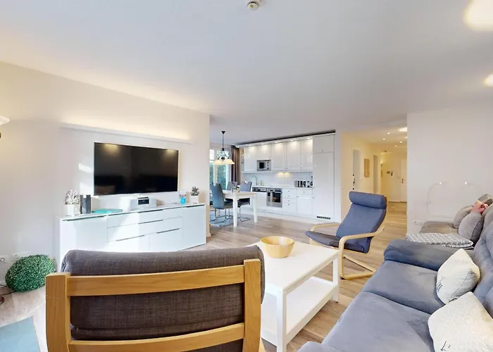 Strandnahe Mit Terrasse, Jugendglueck, * Binz